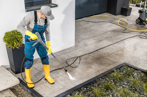 Why Choose Our Certified Pressure Washing Experts for Your Project Needs in Cascade Locks, OR?